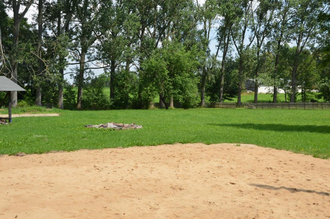 Grosshartmannsdorf Teichcamp旅舍 外观 照片