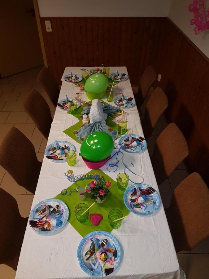 Grosshartmannsdorf Teichcamp旅舍 外观 照片