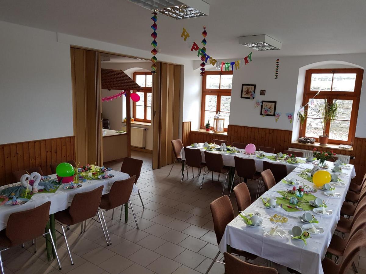 Grosshartmannsdorf Teichcamp旅舍 外观 照片